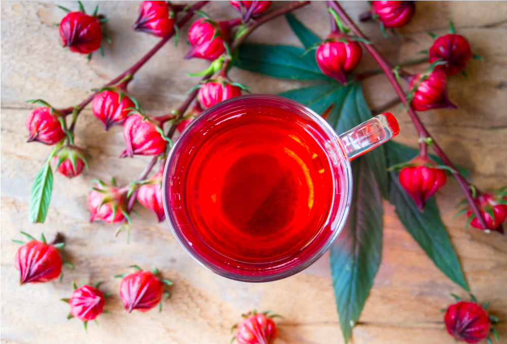 Những lợi ích của việc uống trà atiso đỏ bạn cần biết!